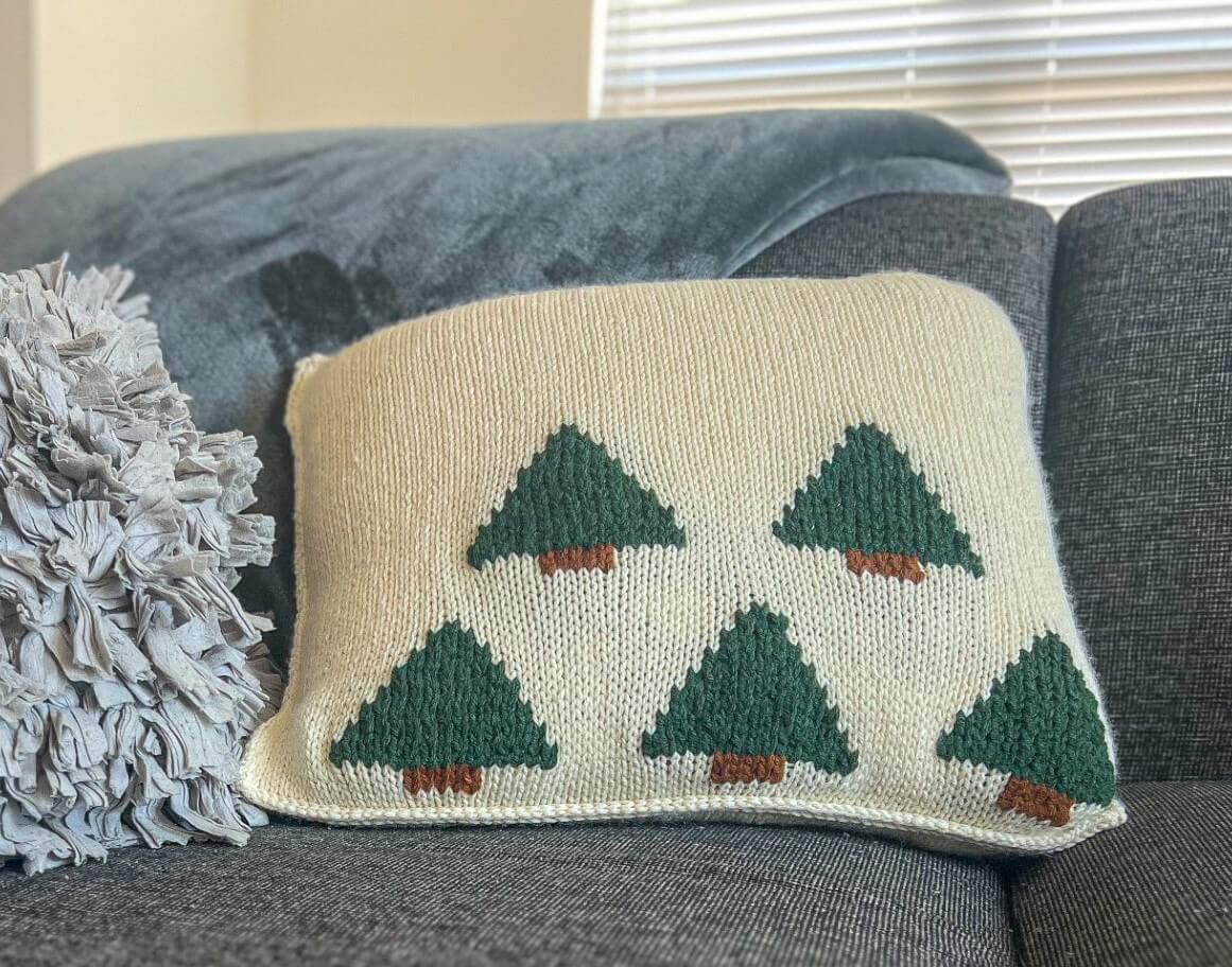 Knit Kit - Oh Christmas Tree Pillow