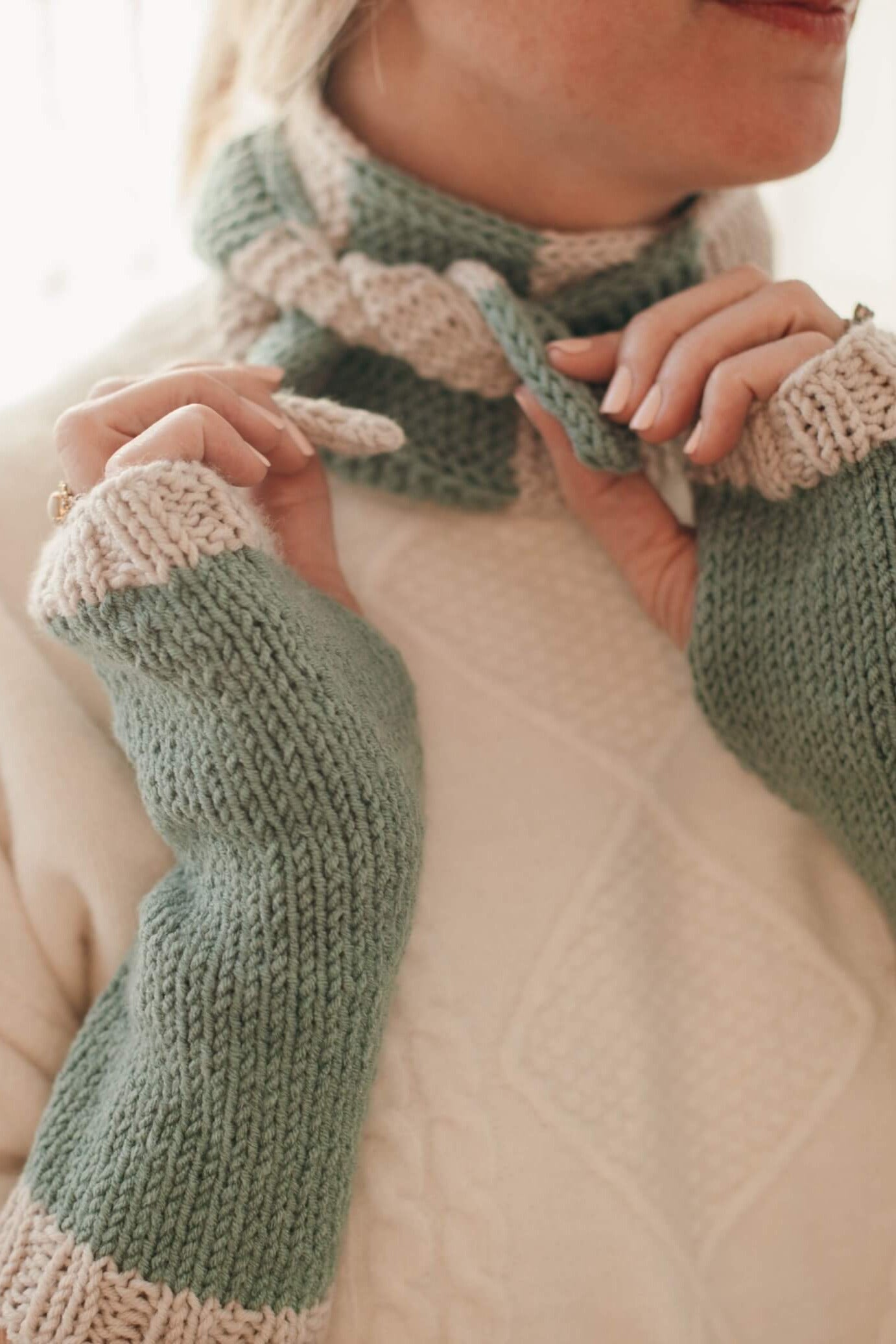Knit Kit - Quick Gloves and Scarf