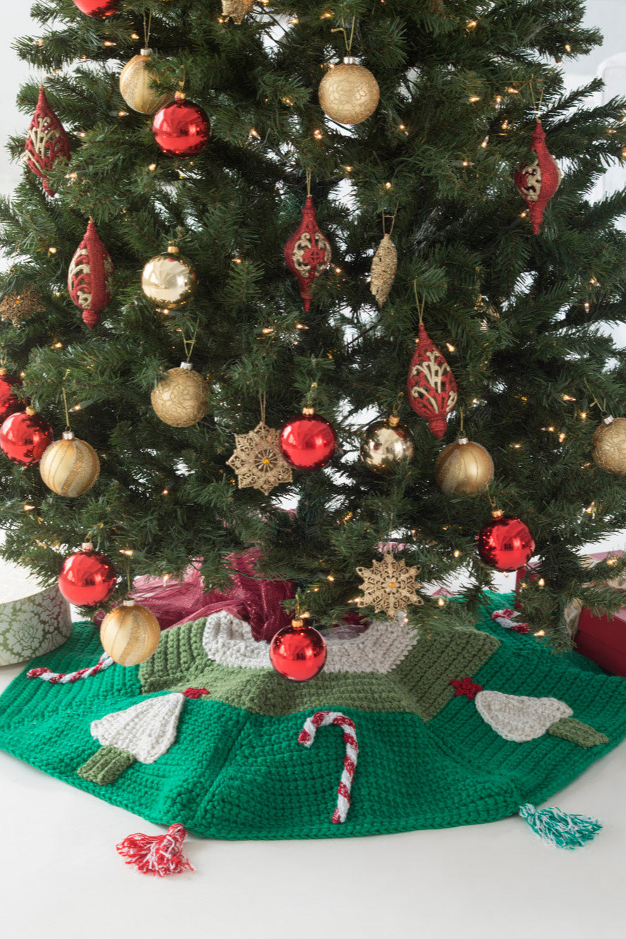 Candy Cane Crochet Tree Skirt - Version 2