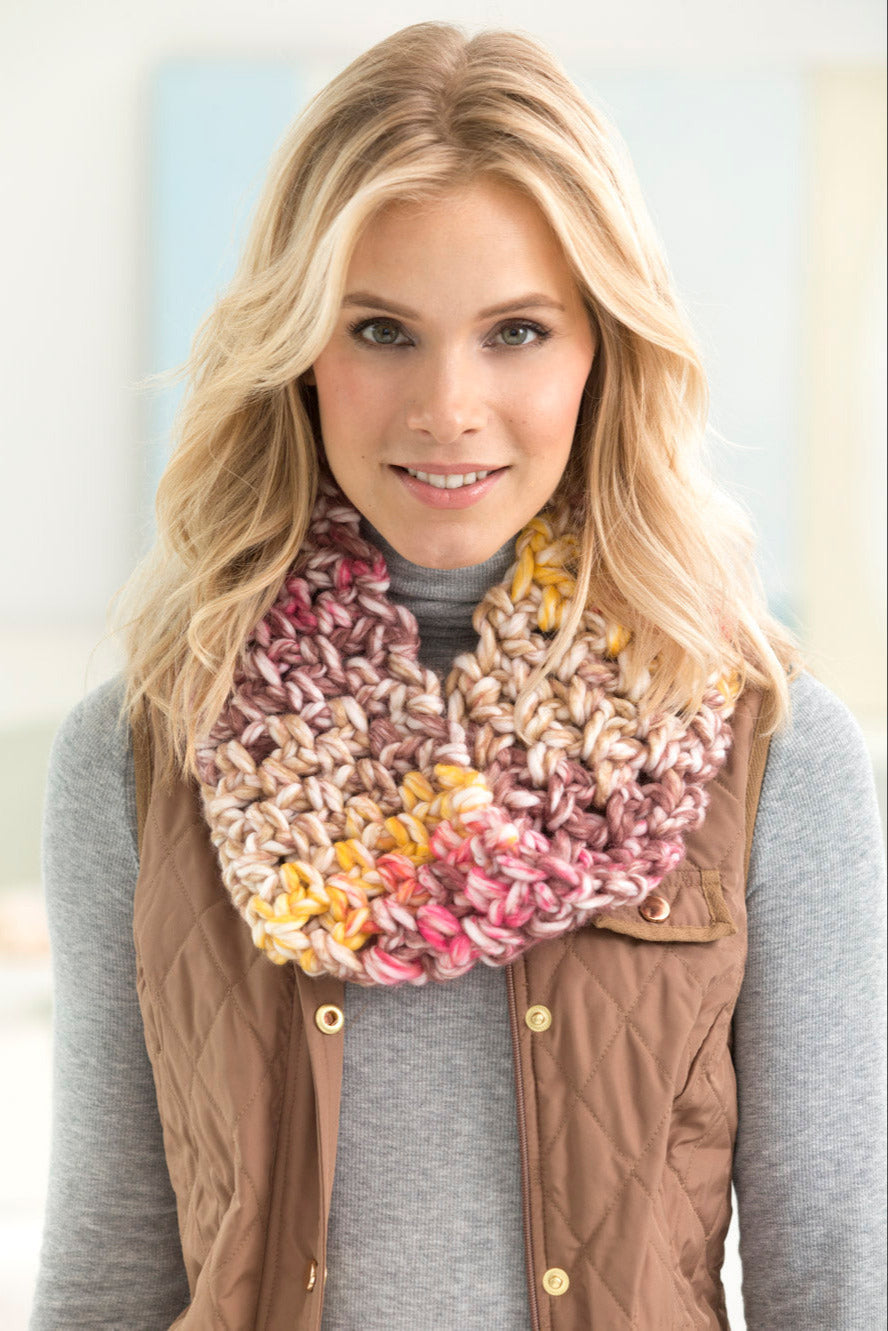 Cliff Rose Cowl (Crochet)