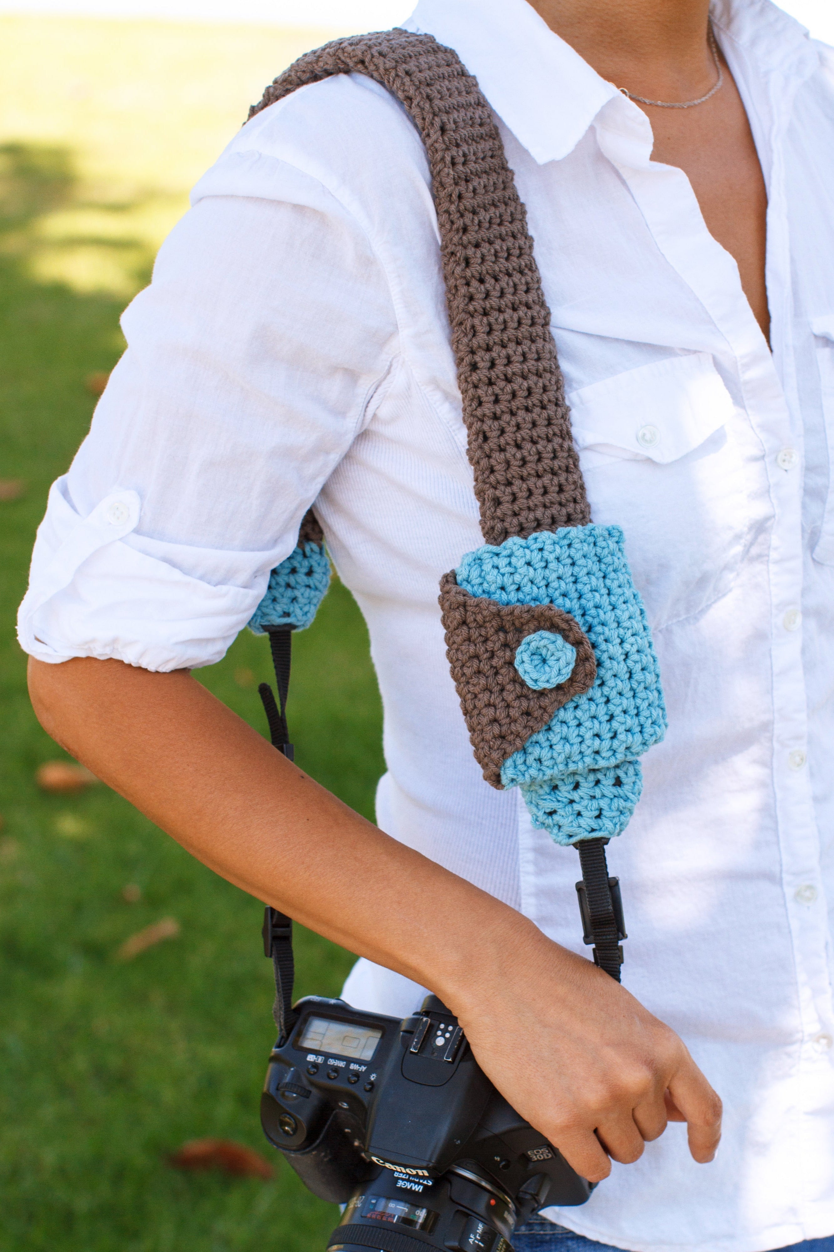 Camera Strap Cover And Lens Cap Pouch (Crochet)