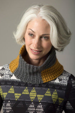 Level 1 Crocheted Cowl (Crochet)