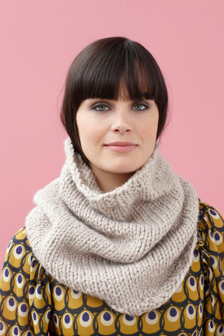 Briarcliff Cowl (Knit)