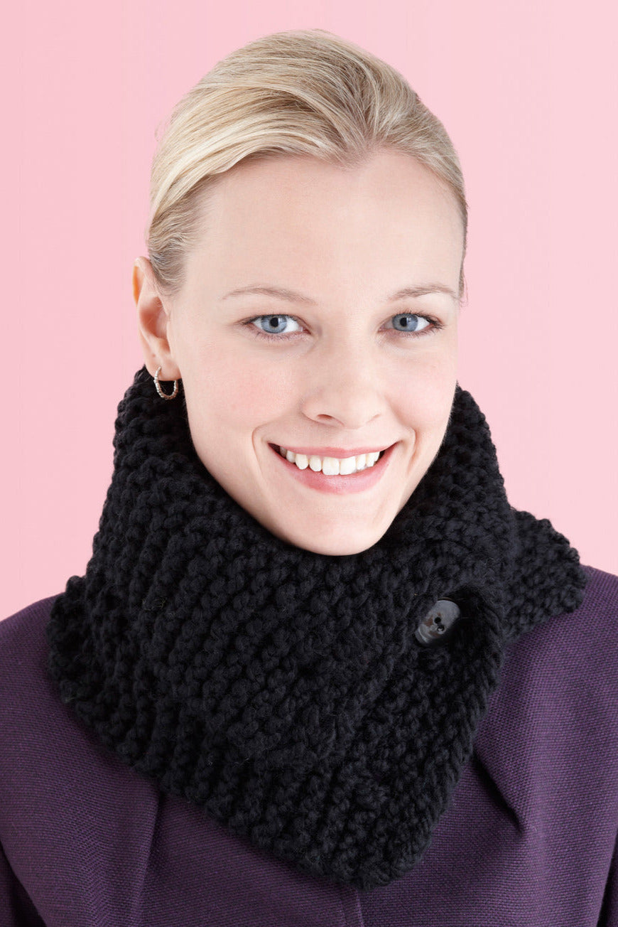 Buttoned Cowl (Knit)