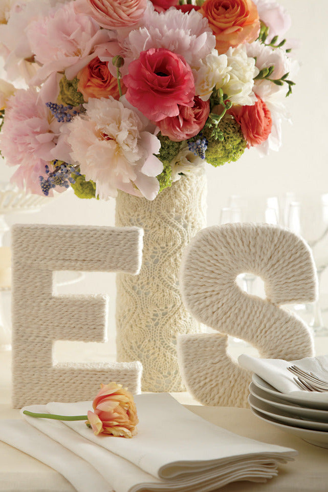 Lace Vase (Knit)