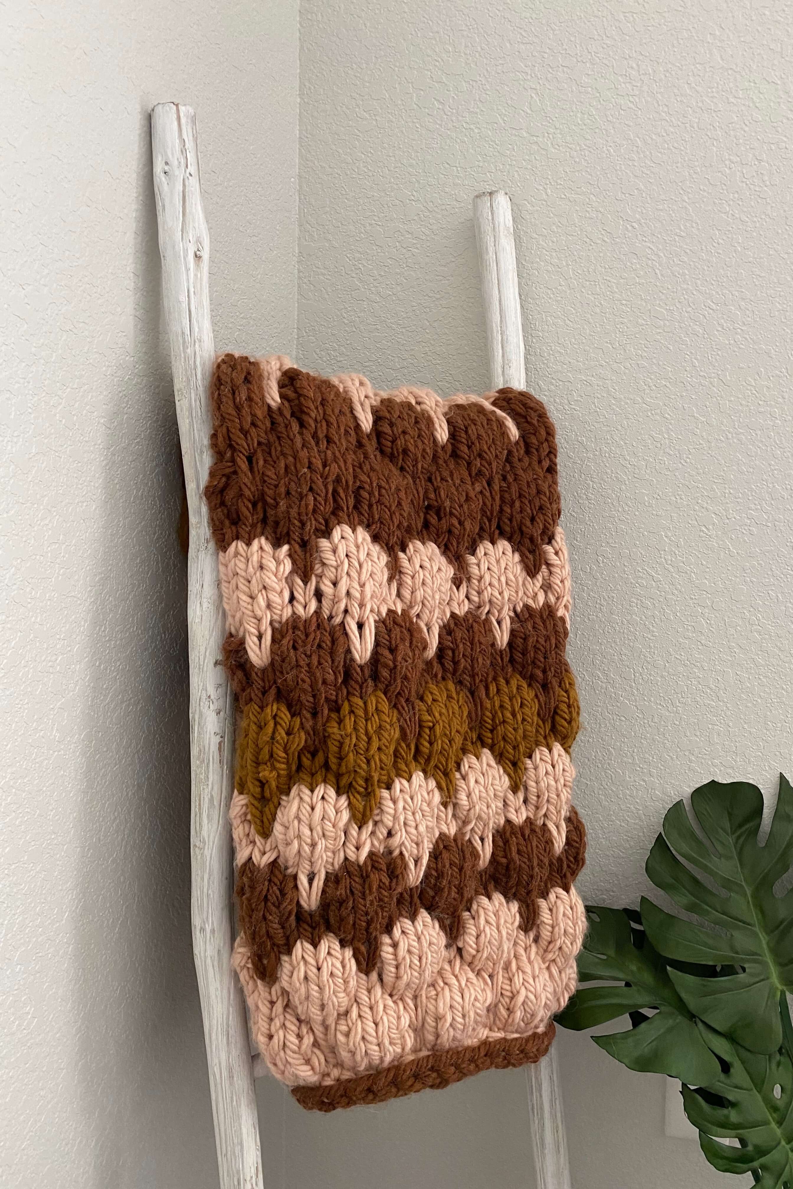 Bubble Trouble Throw Blanket (Knit)