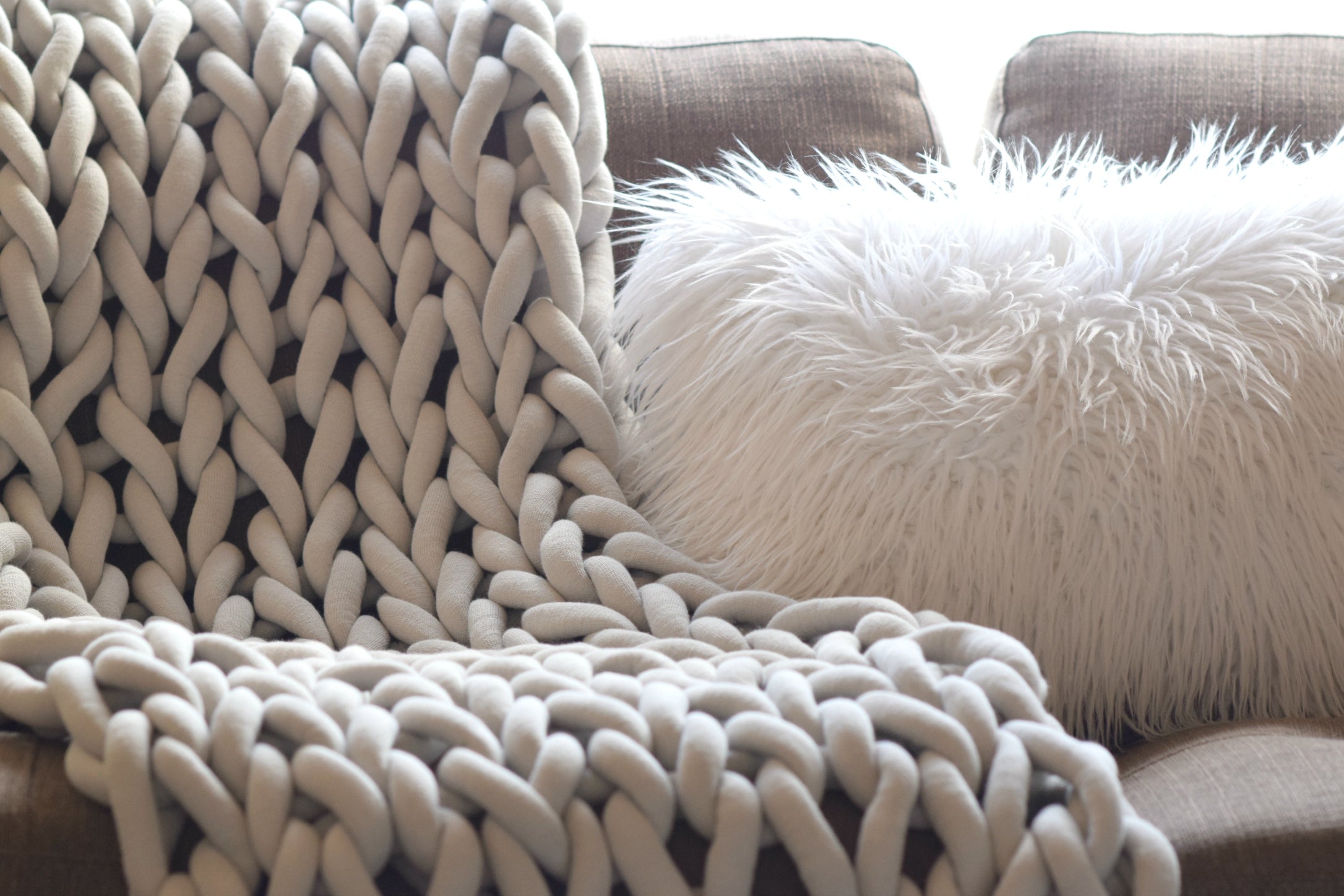 Knit Kit - Yooge Big Knit Blanket