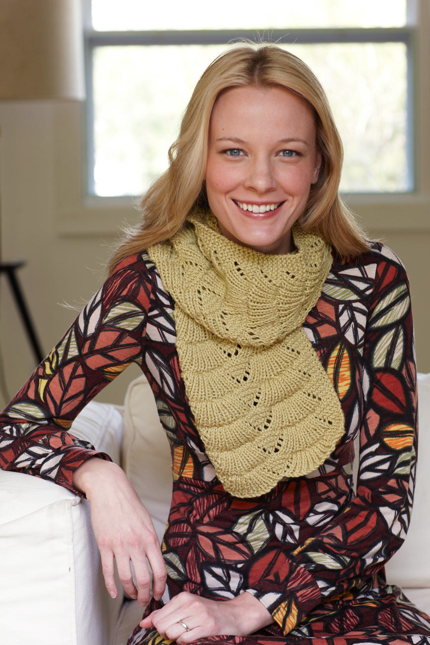 Lacy Green Scarf Pattern (Knit)