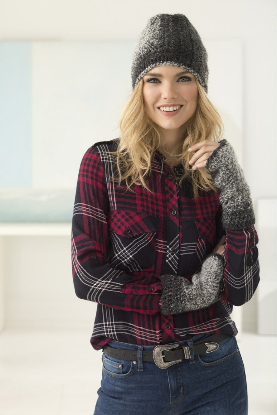 1 Ball Hat And Wrist Warmers (Crochet)