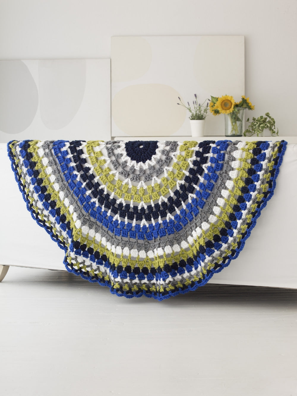 Cacey Circle Afghan (Crochet)