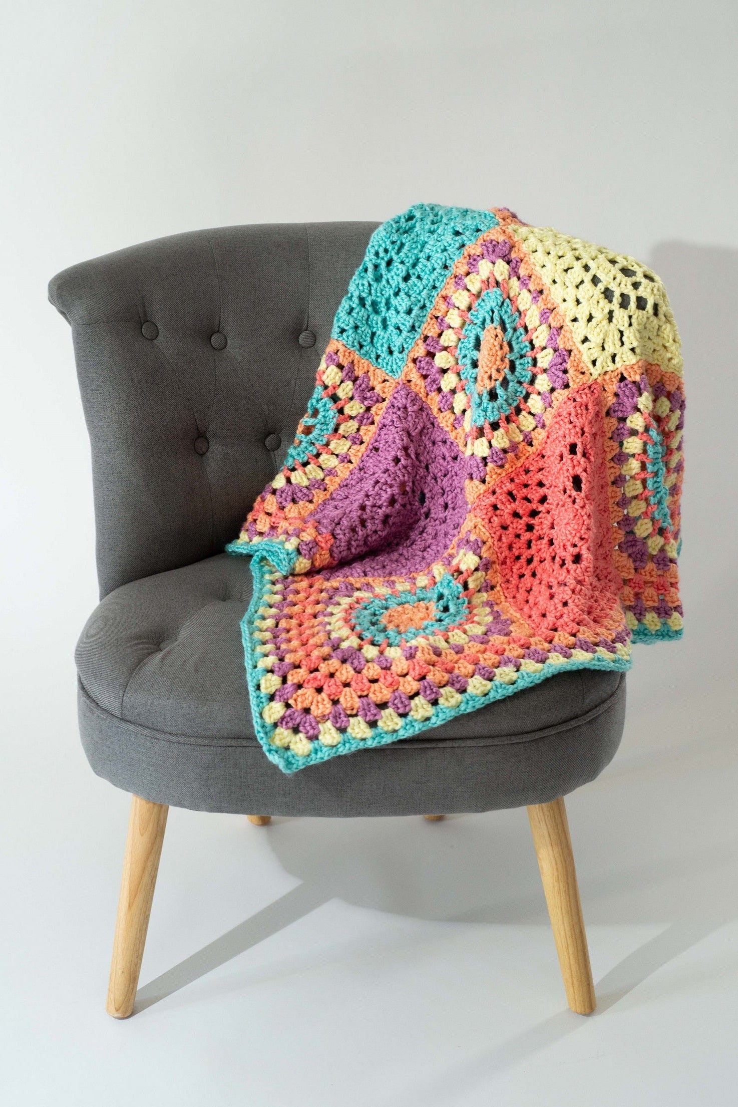 Celia Blankie (Crochet)