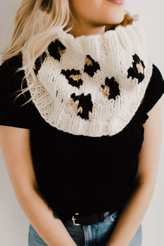 Cheetah Cowl (Knit)