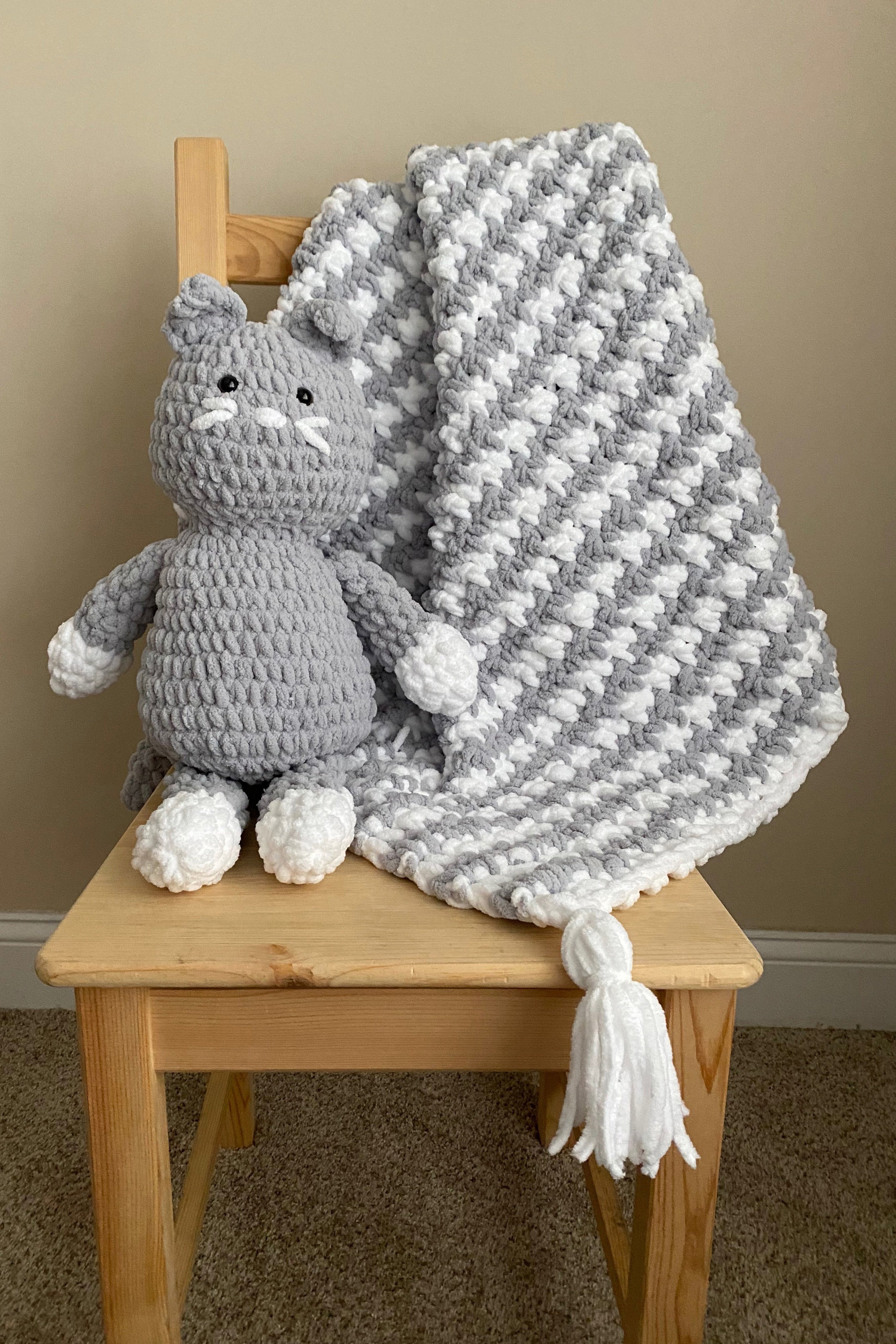 Cat Blanket (Crochet)